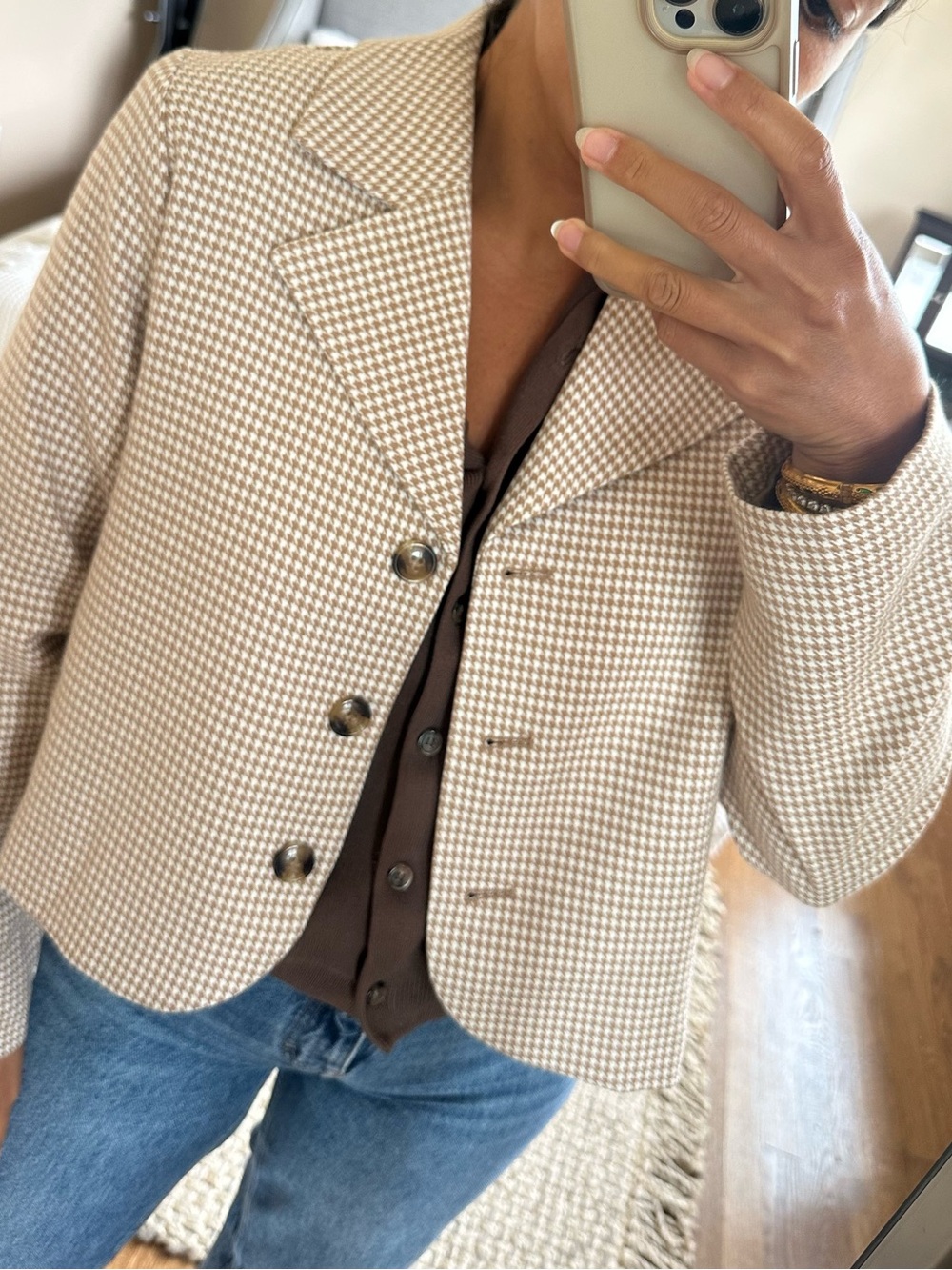 Monkl Cropped Houndstooth Blazer in Beige